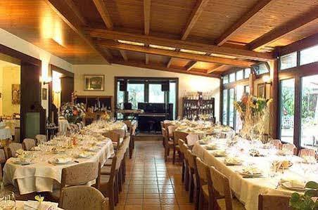 Hotel Ristorante Giordano Cavernago Exterior photo